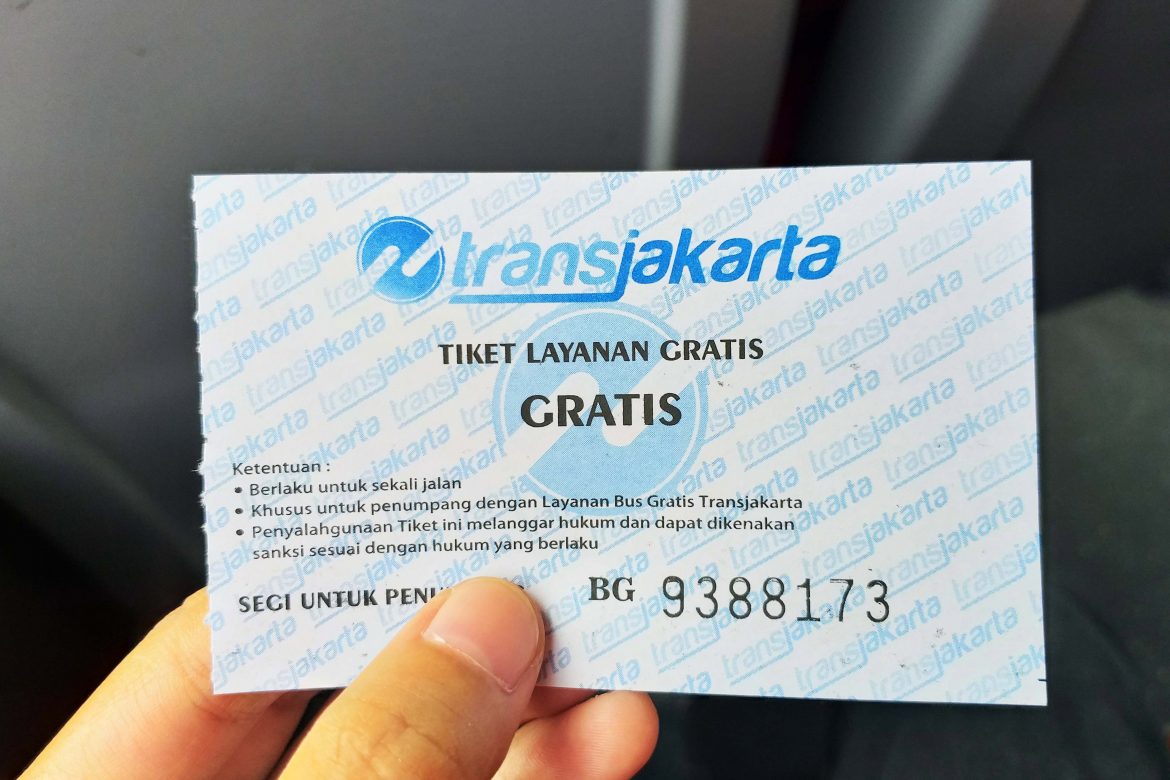 Pertama Kali Ke Monas Naik Trans Jakarta
