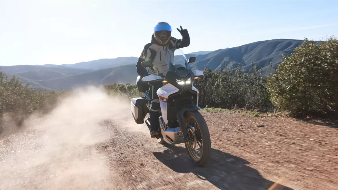 New XL750 Transalp, Teman Eksplorasi Jalanan dengan Tampilan dan Fitur Terbaru
